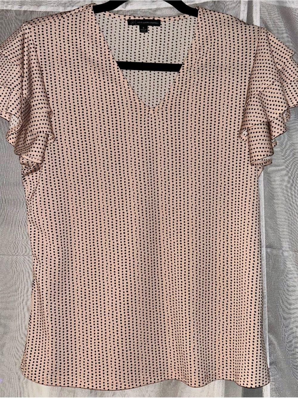 S - Adrianna Papell Blush Pink Polka Dot V-Neck Flutter Sleeve Top